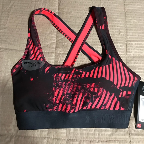 Under Armour Other - Under Armour sports bra size S red & black